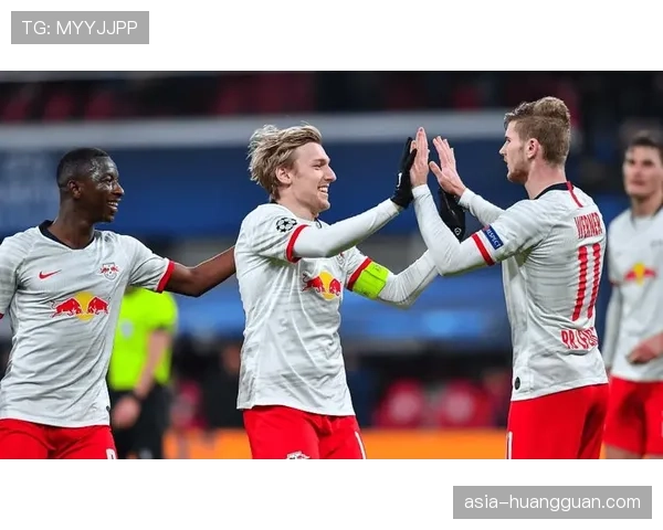 战术完胜，莱比锡主帅如何通过变阵克制了不来梅的边路进攻